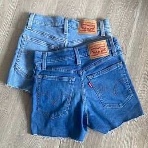 2 pack Levi denim high rise shorts